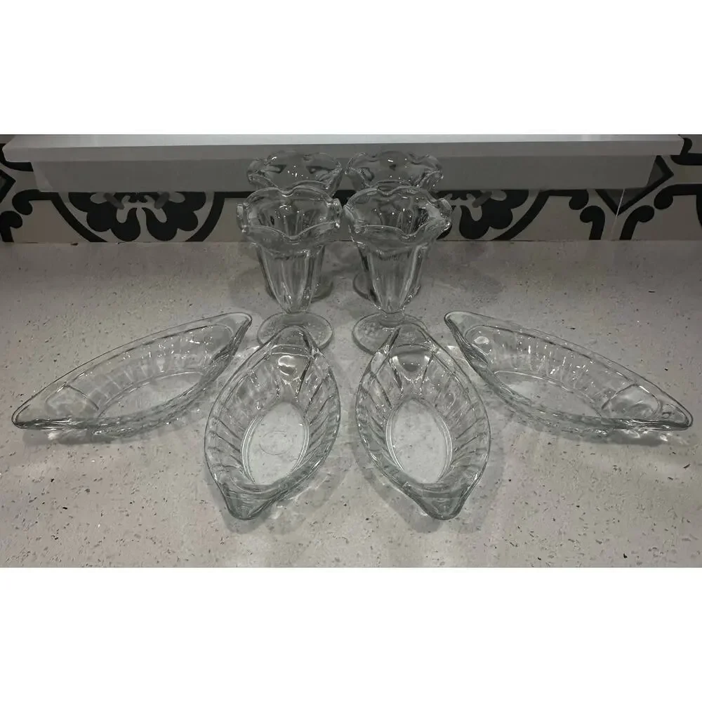 Set of 4 VTG Clear Glass Fluted Edge Ice Cream Glasses and Banana Split Dishes